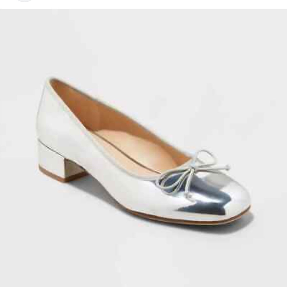 A new day joy ballet liquid metal patent leather flats
